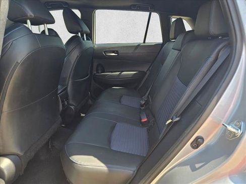 Used 2025 Toyota Corolla Cross AWD Hybrid w/ Convenience Package image 19