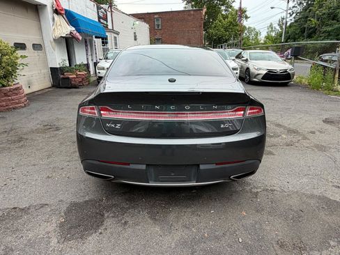 Used 2017 Lincoln MKZ Premiere FWD image 9