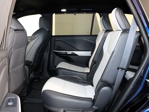 Used 2025 Lexus TX 500h AWD w/ Technology Package image 22