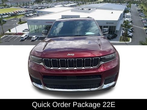 Certified 2025 Jeep Grand Cherokee L Limited w/ Luxury Tech Group II image 3