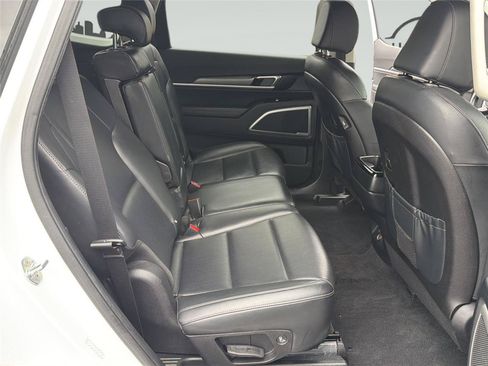 Used 2022 Kia Telluride LX AWD/4WD image 25