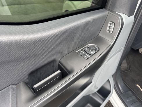 Used 2025 Ford F150 XL AWD/4WD image 10