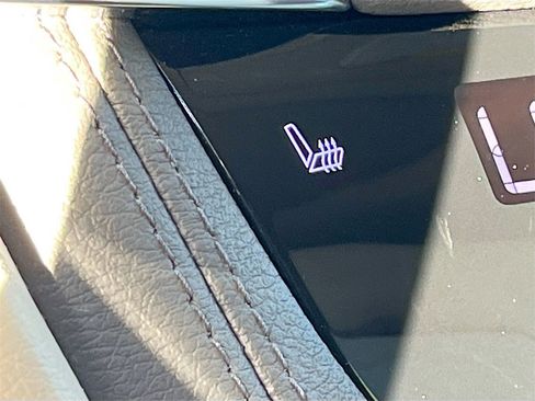 Used 2020 Cadillac XT5 Premium Luxury w/ LPO, Floor Liner Package image 20