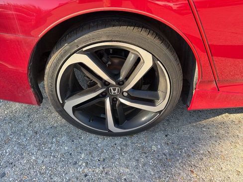 Used 2018 Honda Accord Sport image 21