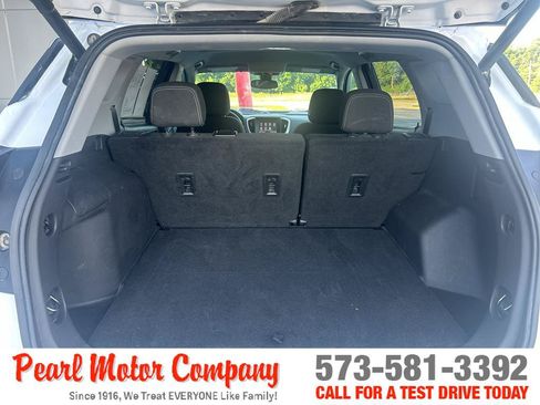 Used 2022 GMC Terrain SLE w/ Driver Convenience Package AWD/4WD image 22