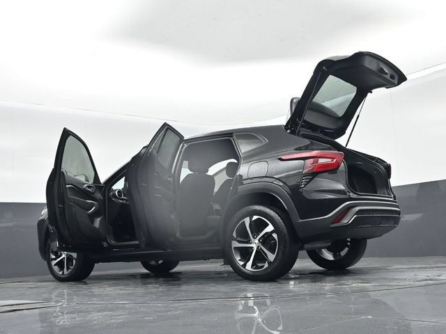 Used 2024 Chevrolet Trax RS w/ Driver Confidence Package FWD image 69
