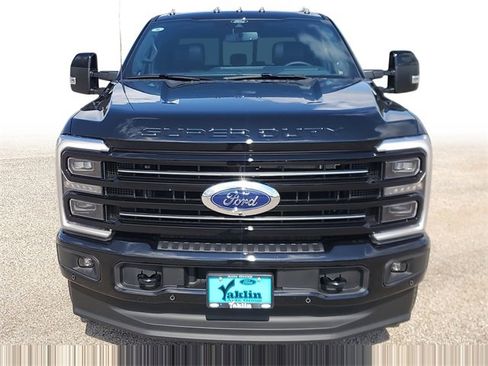 New 2025 Ford F250 Platinum image 3