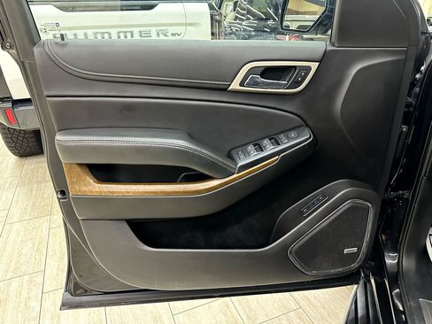 Used 2020 GMC Yukon XL Denali image 16