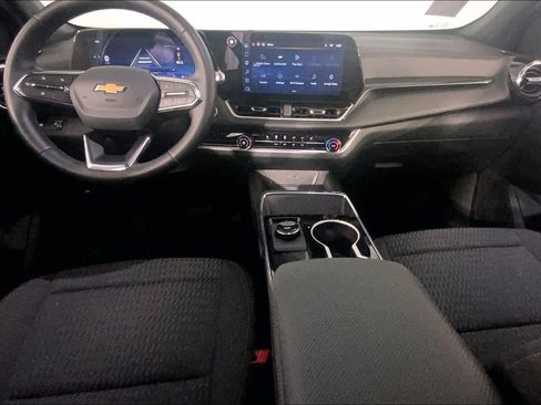 Used 2026 Chevrolet Equinox LT FWD image 15