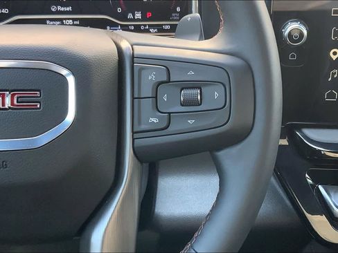 Used 2025 GMC Sierra 1500 AT4 w/ AT4 Premium Package AWD/4WD image 26