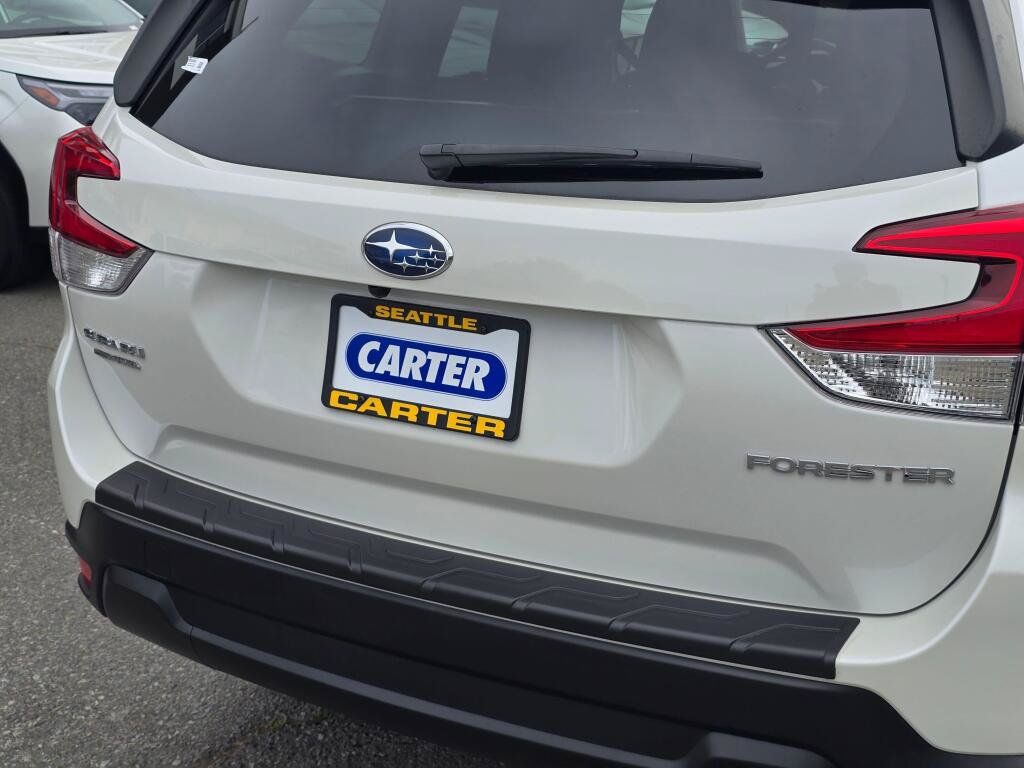 Certified 2023 Subaru Forester Premium AWD/4WD image 16