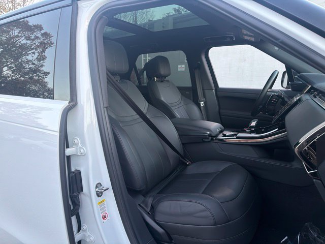 Used 2024 Land Rover Range Rover Sport SE AWD/4WD image 29