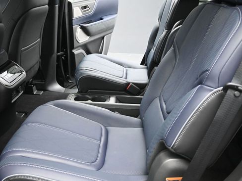 New 2026 INFINITI QX80 4WD w/ Sport Exterior Package image 10