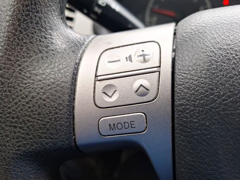 Used 2012 Toyota Corolla LE image 21