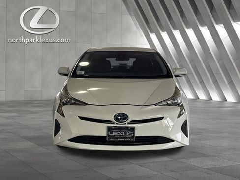 Used 2017 Toyota Prius Two image 7