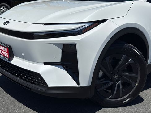 New 2026 Toyota C-HR AWD/4WD image 3