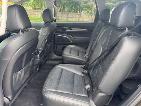 Used 2021 Kia Telluride SX w/ SX Prestige Package AWD/4WD image 19