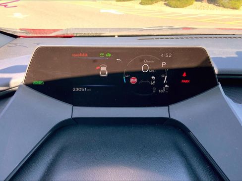 Used 2024 Toyota Prius Prime FWD image 26