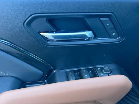 New 2026 GMC Canyon AT4 w/ Technology Plus Package AWD/4WD image 8