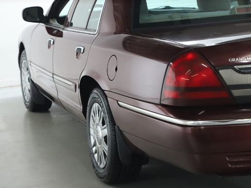 Used 2007 Mercury Grand Marquis GS image 6