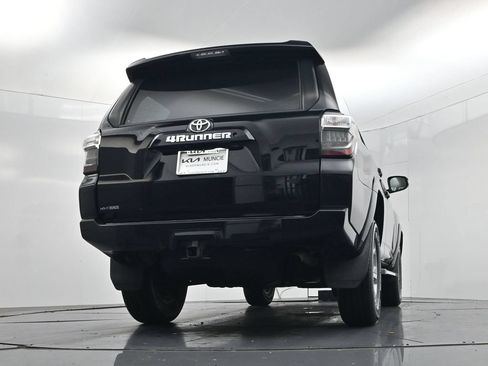 Used 2016 Toyota 4Runner SR5 AWD/4WD image 44