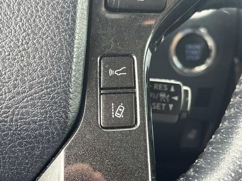 Used 2024 Toyota 4Runner TRD Off-Road Premium image 28