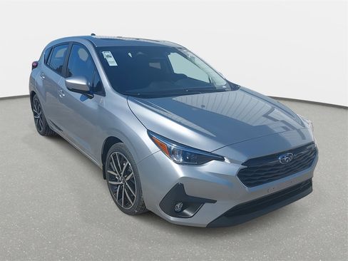 Used 2025 Subaru Impreza 2.0i Sport image 3