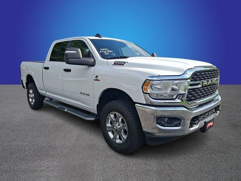 Used 2023 RAM 2500 Big Horn w/ Level 1 Equipment Group AWD/4WD image 3