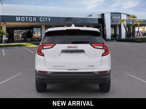 Certified 2022 GMC Terrain AT4 w/ Infotainment Package II AWD/4WD image 7