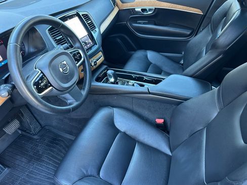 Certified 2023 Volvo XC90 B5 Plus image 11