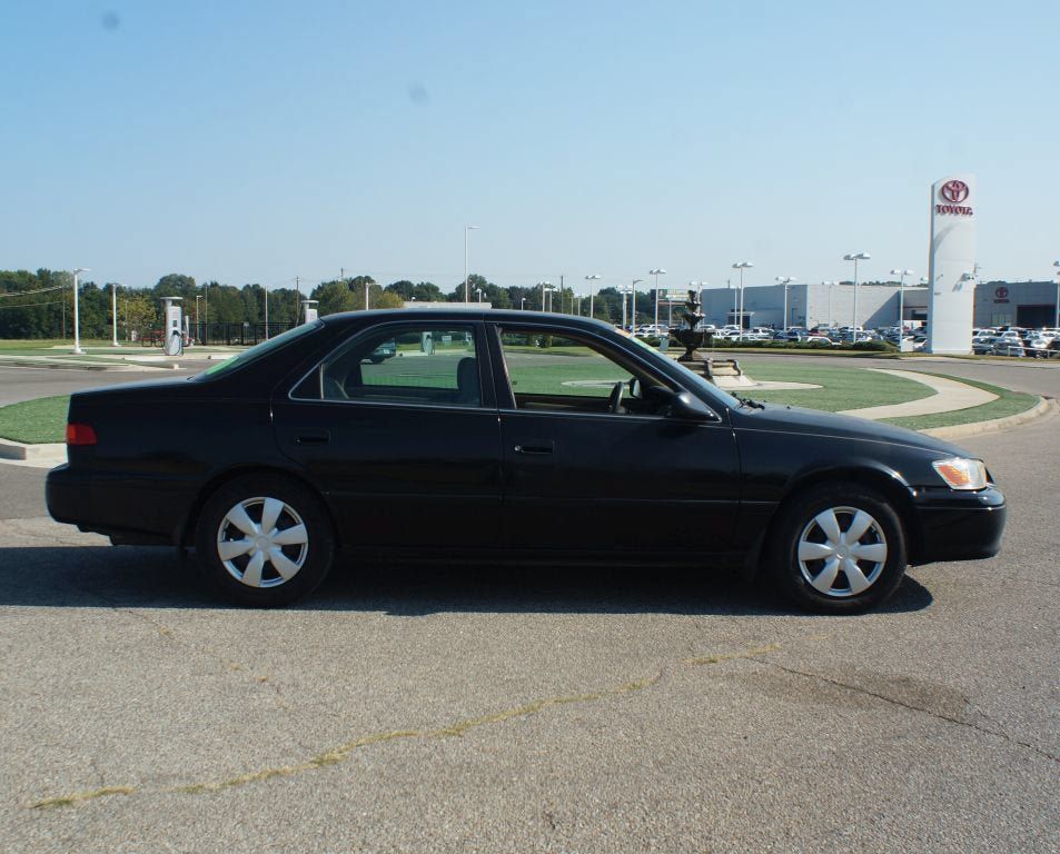 Used 2001 Toyota Camry CE w/ Value Pkg 1 FWD image 13