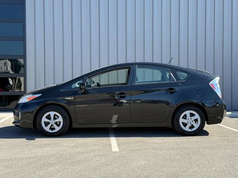 Used 2014 Toyota Prius Four image 7