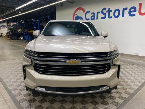 Used 2021 Chevrolet Suburban LT RWD image 4
