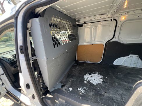 Used 2022 Ford Transit Connect XL FWD image 21