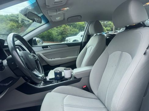 Used 2019 Hyundai Sonata SE FWD image 11