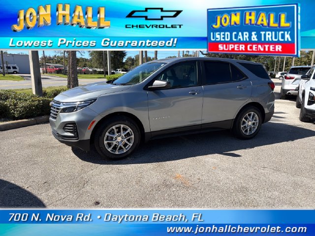 Used 2024 Chevrolet Equinox LS w/ LS Convenience Package FWD image 2