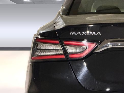 Used 2023 Nissan Maxima SV w/ Floor Mat Group image 12