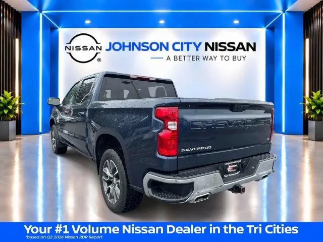 Used 2022 Chevrolet Silverado 1500 LT AWD/4WD image 6