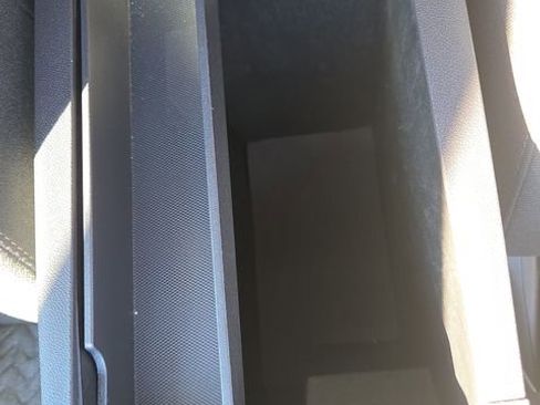 Used 2024 Chevrolet Equinox LT image 28