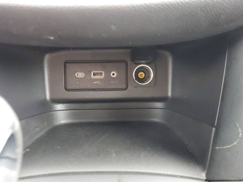 Certified 2023 Chevrolet Equinox RS w/ LPO, Floor Liner Package image 34