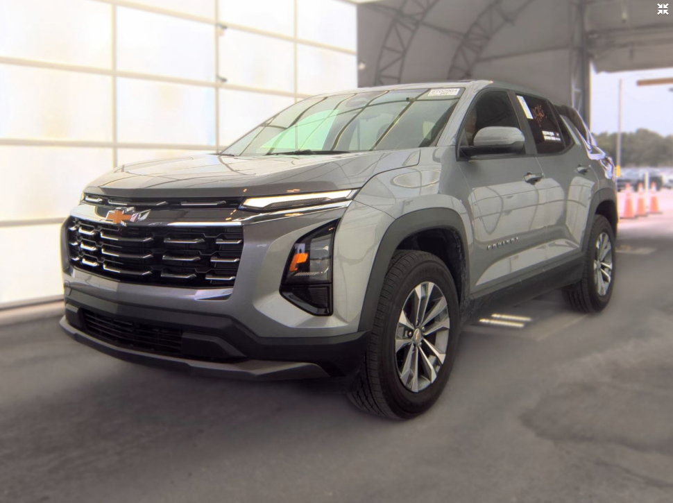 Used 2025 Chevrolet Equinox LT FWD image 1
