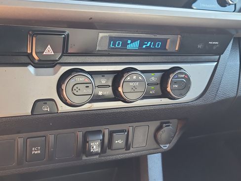 Certified 2021 Toyota Tacoma SR5 image 24