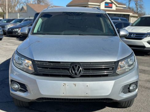 Used 2013 Volkswagen Tiguan SE image 3
