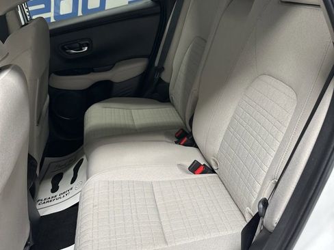 Used 2025 Honda HR-V LX image 15