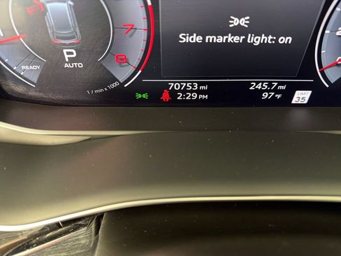 Used 2020 Audi Q8 Prestige w/ Prestige Package AWD/4WD image 10