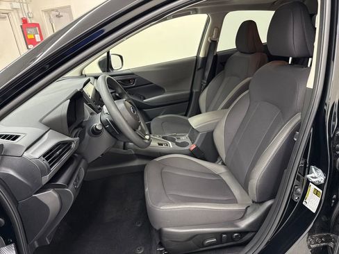 Used 2025 Subaru Crosstrek 2.0i Premium image 13