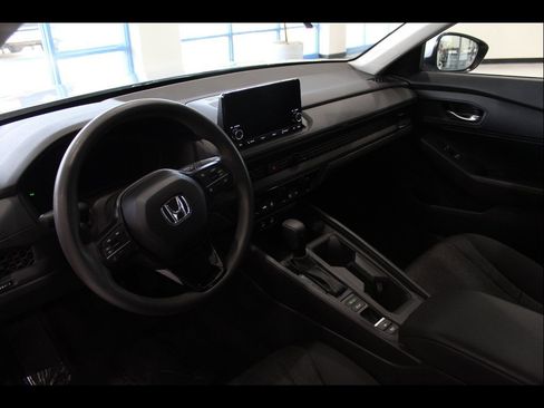 Used 2025 Honda Accord LX image 13