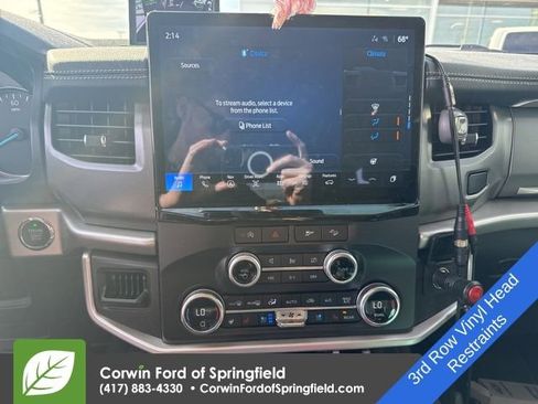 Used 2022 Ford Expedition XLT image 13