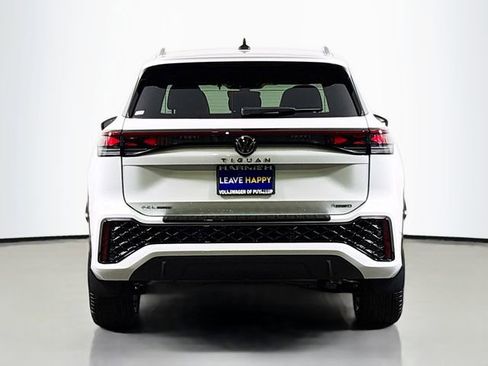 New 2026 Volkswagen Tiguan SEL R-Line image 6
