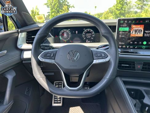 Used 2026 Volkswagen Tiguan SE R-Line AWD/4WD image 14